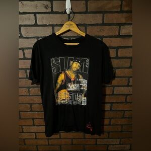 Mitchell and Ness Allen Iverson Large T-Shirt. 🔥🏀🔥